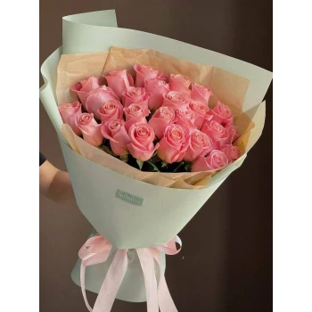 Bouquet of 31 pink roses
