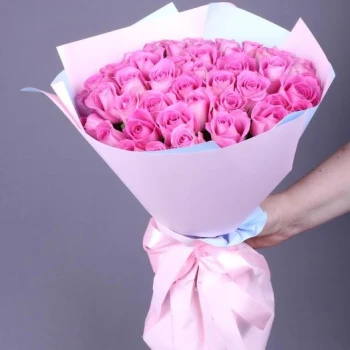 Bouquet of 31 pink roses
