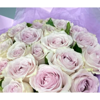 Bouquet of 35 lilac roses